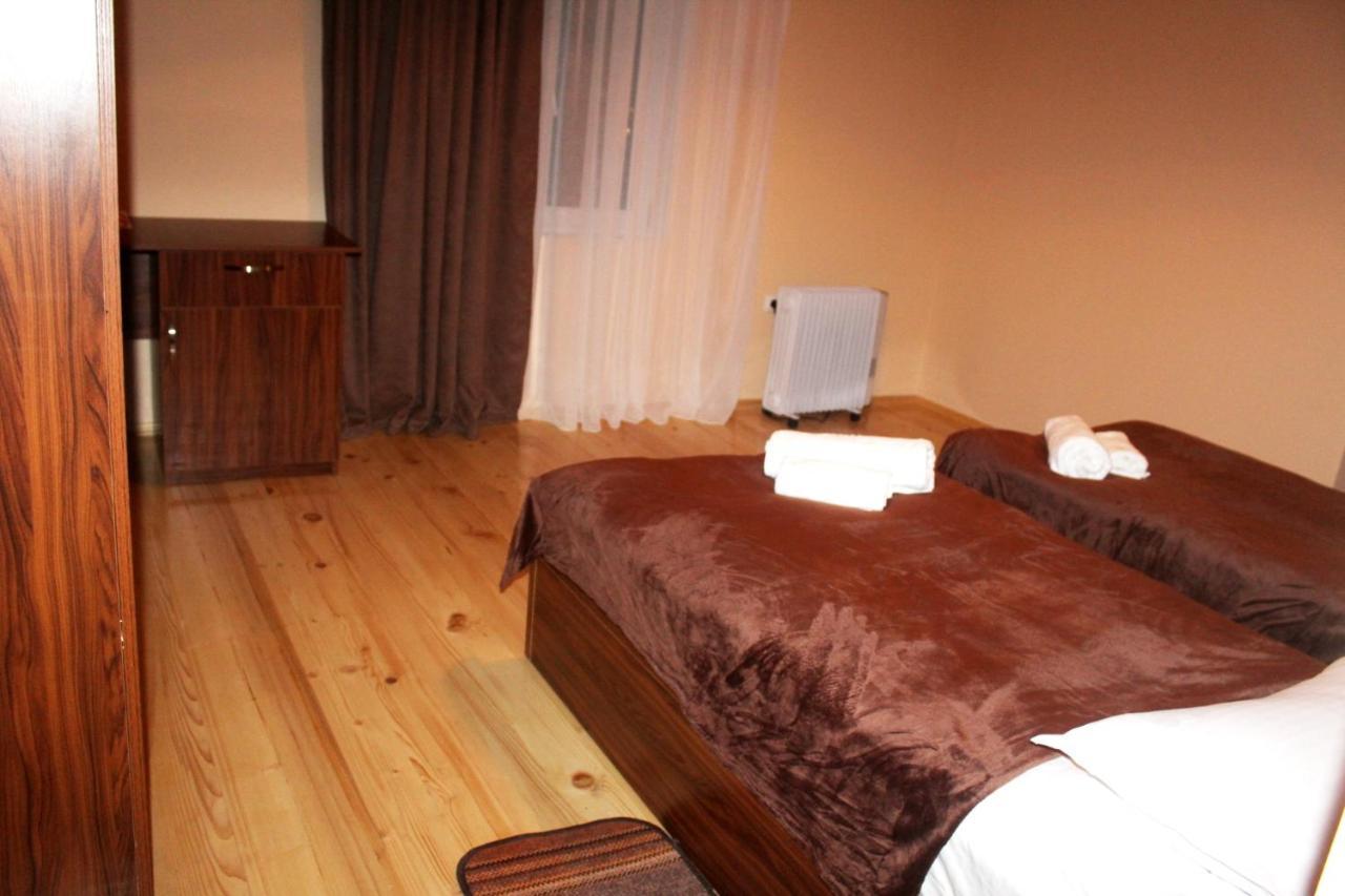 מסטיה Guesthouse Alpenrose מראה חיצוני תמונה