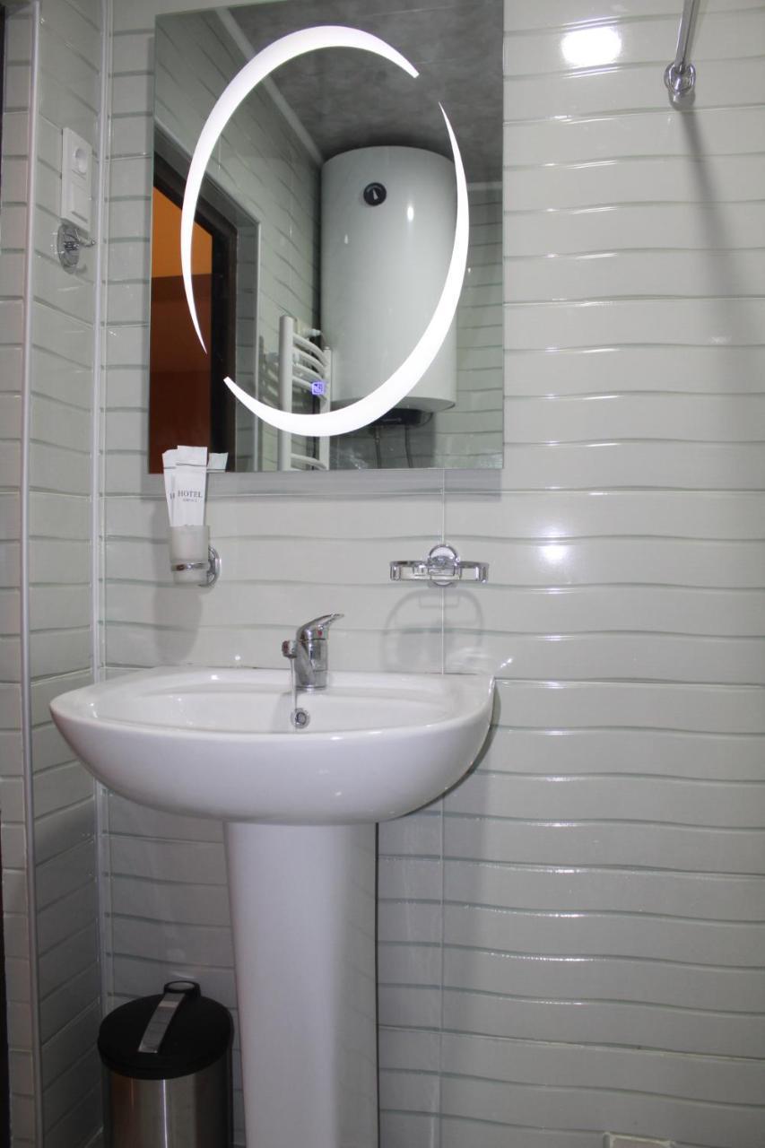 מסטיה Guesthouse Alpenrose מראה חיצוני תמונה