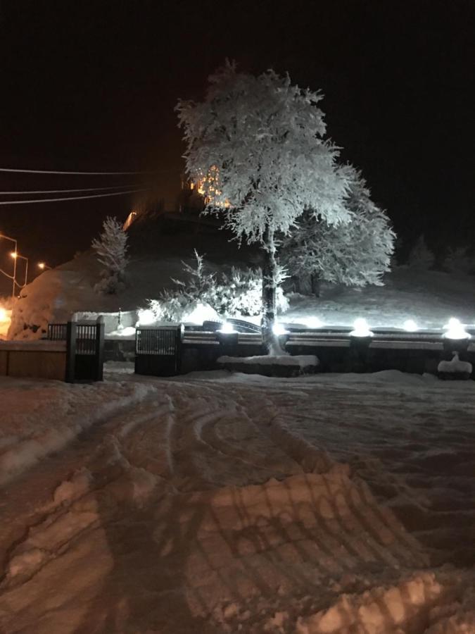 מסטיה Guesthouse Alpenrose מראה חיצוני תמונה